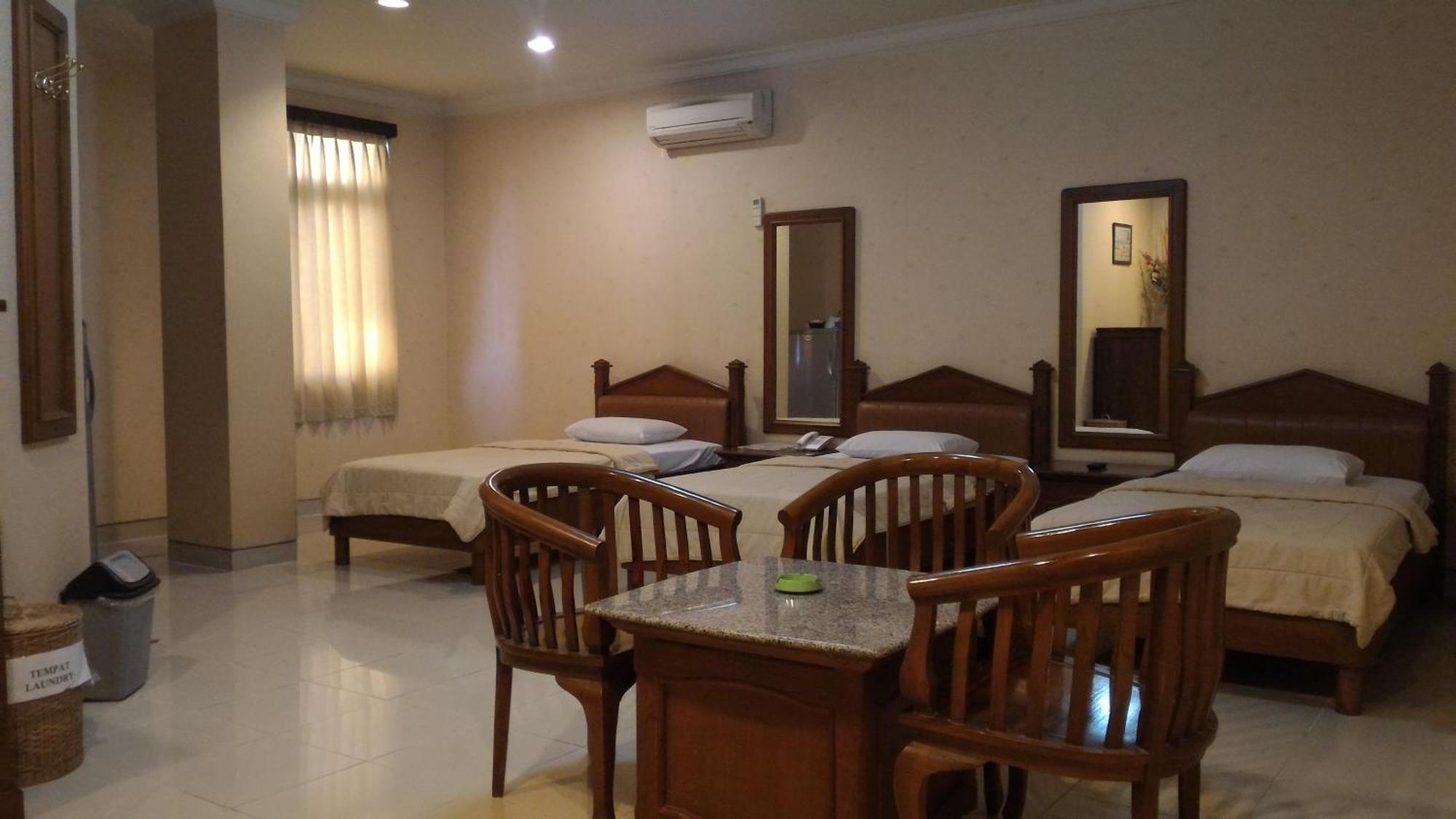 Hotel 678 Kemang Powered By Cocotel Jakarta Eksteriør billede