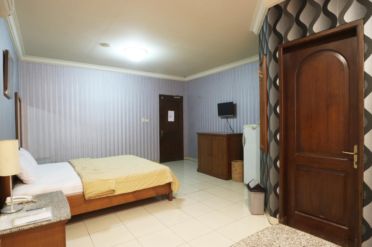 Hotel 678 Kemang Powered By Cocotel Jakarta Eksteriør billede