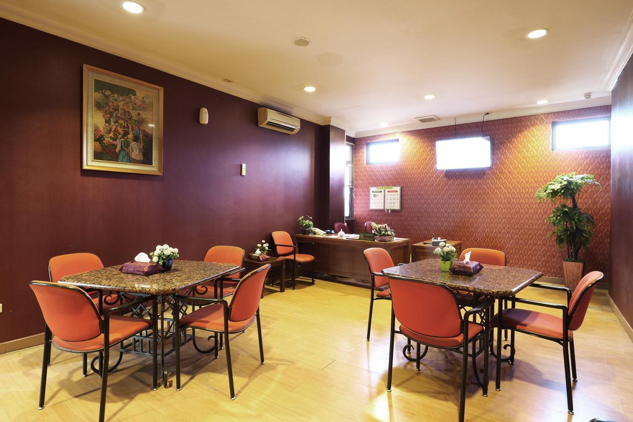 Hotel 678 Kemang Powered By Cocotel Jakarta Eksteriør billede